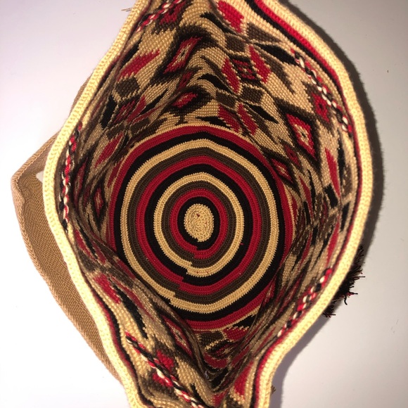 Authentic Handmade Colombian Wayuu Handbag - Picture 4 of 5